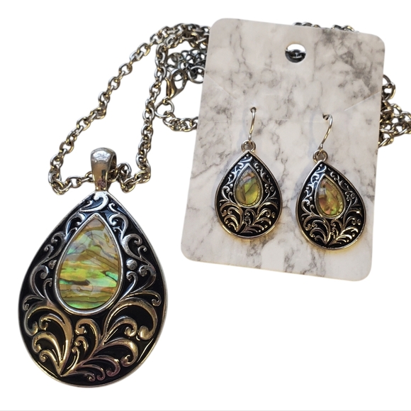 Women's Silver and Green Pendant Necklace and Earring Set - Picture 1 of 9